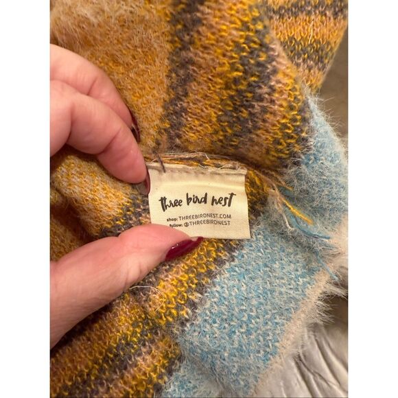 Three Bird Nest Open Front Blanket Tribal Style Fuzzy Cardigan O/S EUC - Picture 6 of 7